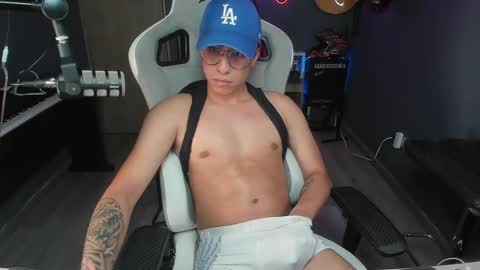 bigxboy96 online show from February 15, 8:56 pm