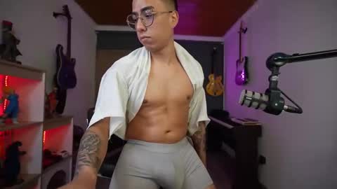 bigxboy96 online show from October 30, 6:09 pm