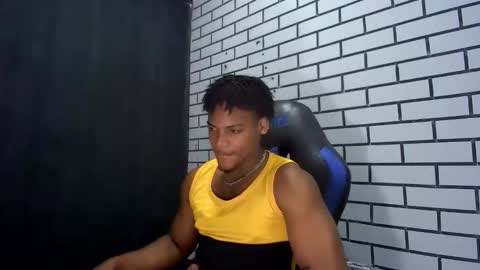 tu morenito online show from February 13, 1:56 am