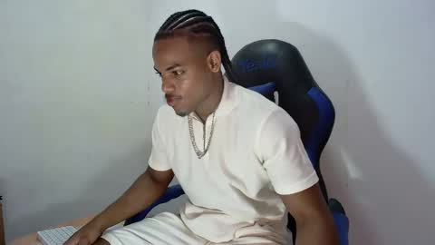 tu morenito online show from September 13, 7:37 pm