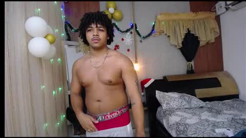 black_king_241 online show from December 23, 5:27 am