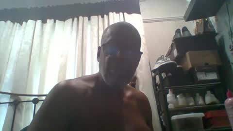 Me and her online show from May 7, 9:09 am