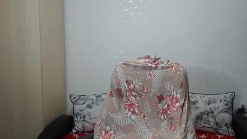 Snapshot of blondeagle chatting on October 19, 7:39 pm Mr Blond online show from October 19, 7:39 pm