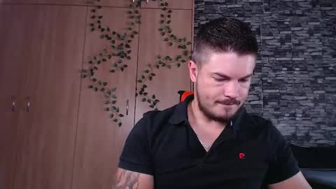 blueeyeboy0 online show from February 14, 7:58 am