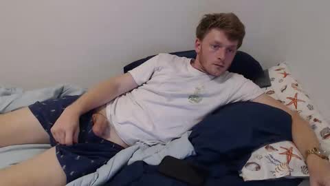 blue eyed twink online show from February 12, 1:33 am