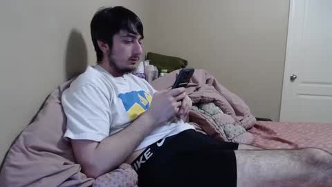 Snapshot of bne69 chatting on February 19, 7:59 pm p online show from February 19, 7:59 pm