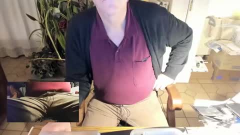 SlaveRobert online show from February 15, 11:49 pm