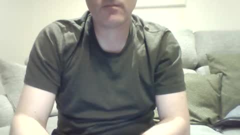 Snapshot of bobby_113 chatting on March 7, 1:31 am bobby_113 online show from March 7, 1:31 am