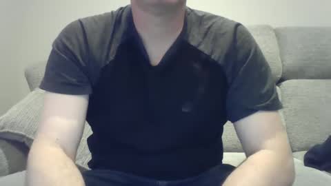 Snapshot of bobby_113 chatting on February 25, 11:41 am bobby_113 online show from February 25, 11:41 am