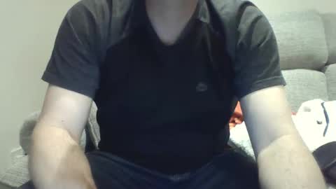 Snapshot of bobby_113 chatting on January 3, 1:48 am bobby_113 online show from January 3, 1:48 am