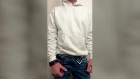 bobbymac34 online show from May 8, 4:46 am