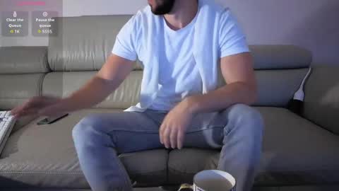 boiteasex online show from April 13, 3:51 am