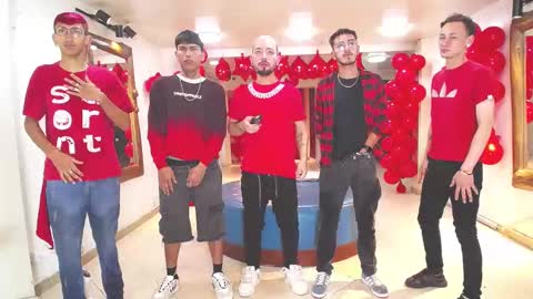 THOMAS AND DAMIAND online show from February 15, 5:09 am