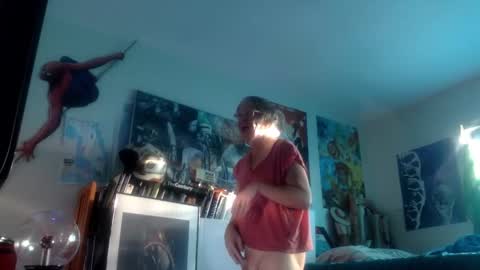 Bottomboo7 online show from October 18, 12:10 pm