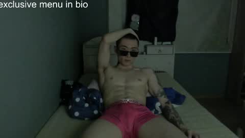 boxman556990 online show from April 1, 2:47 pm