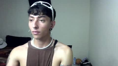 Boy Astro online show from January 8, 1:53 am