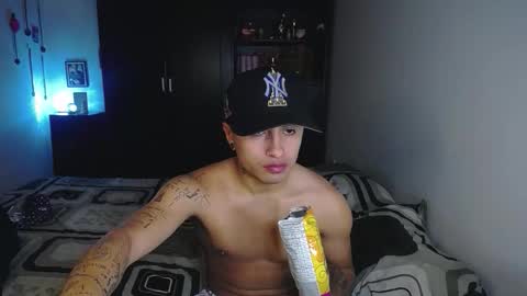 boy_nauthy online show from February 11, 12:37 am