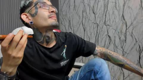 boy_tatto77 online show from March 15, 7:20 pm