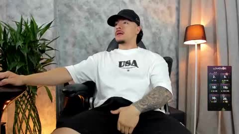 boyc02_ online show from December 15, 12:29 am