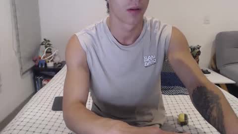 Felipe  online show from November 27, 12:03 am