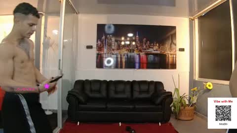 Angelo Mark Fernando Taylor online show from July 15, 11:17 am