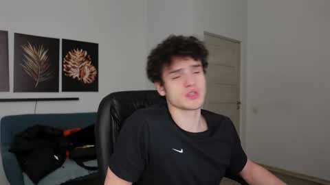 BRAD HOLLOWAY online show from April 5, 4:25 pm