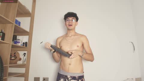 brad_lee_ online show from June 3, 1:07 am