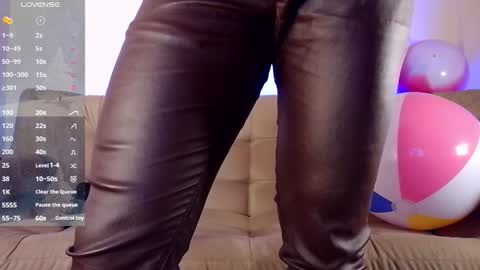 Bradley Colton Independ Model online show from January 4, 12:27 pm