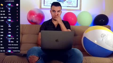 Bradley Colton Independ Model online show from December 2, 1:55 pm