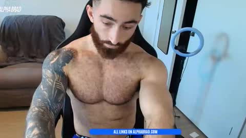 bradtrainn online show from May 22, 4:01 pm