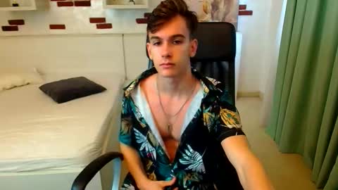 BradyFlint online show from October 26, 11:34 am