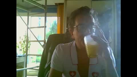 bradysboy online show from November 2, 10:52 am