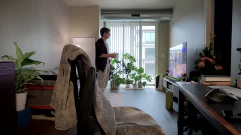 BrandiTravis online show from December 13, 2:27 pm