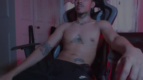 brasi_ online show from November 8, 7:06 pm