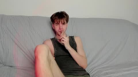 Snapshot of braxiboy chatting on December 15, 1:32 pm Brax online show from December 15, 1:32 pm