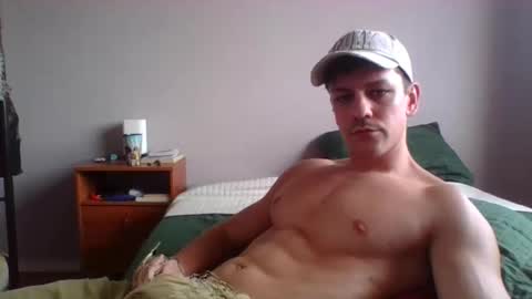 braziliangoodboy online show from April 4, 8:17 pm