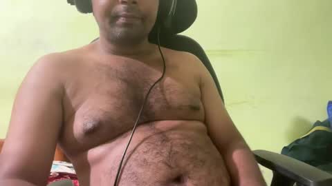 dont tell me u like to see me if you cant follow me online show from February 19, 5:06 pm