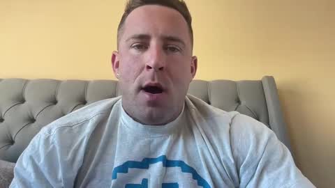 Snapshot of brettmycles chatting on February 24, 7:30 pm Brett Mycles online show from February 24, 7:30 pm