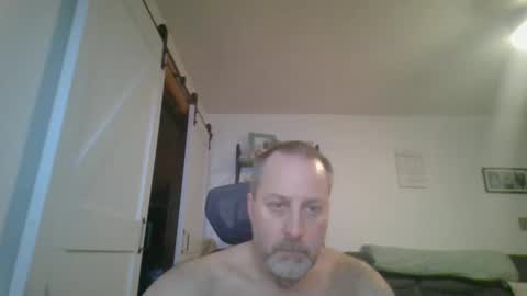 hey online show from January 14, 11:30 pm