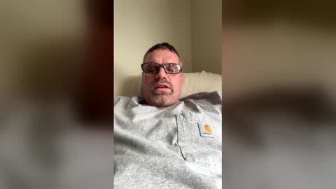 brian38431 online show from December 19, 6:05 pm