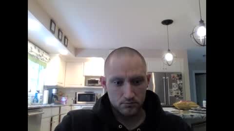 briantibs20 online show from February 5, 8:49 pm