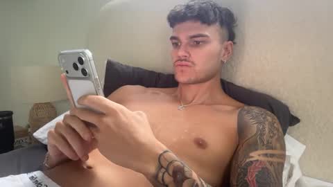 BrooklynTay online show from March 10, 12:38 am