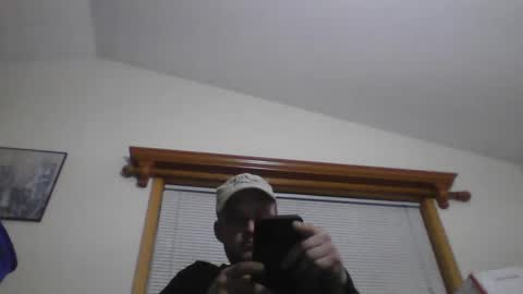 browndog5580 online show from December 5, 4:20 am