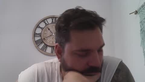 Bruce Wayne online show from October 21, 8:39 am