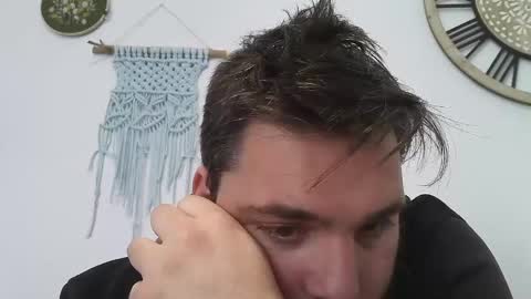 Bruce Wayne online show from February 18, 12:28 pm