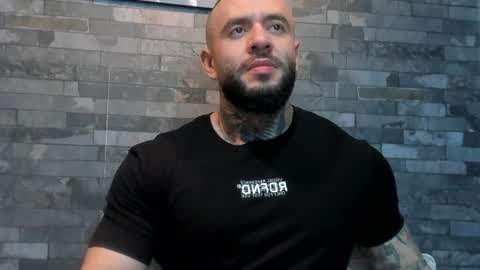 brucedallas online show from July 18, 5:57 am