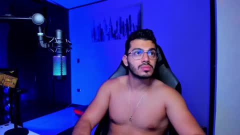 Snapshot of bruno_diaz31 chatting on October 15, 10:45 am Bruno online show from October 15, 10:45 am