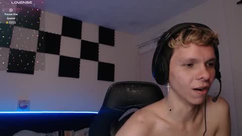 bryamado online show from September 18, 3:19 am