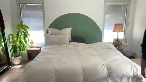 bryjybxxx online show from September 22, 7:46 pm