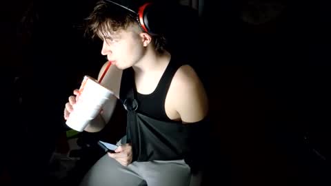 BubblebuttBdn online show from May 20, 2:07 am